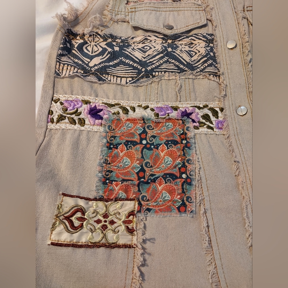 POL Hit The Streets Patchwork Denim Boho Vest Dress - Picture 8 of 9